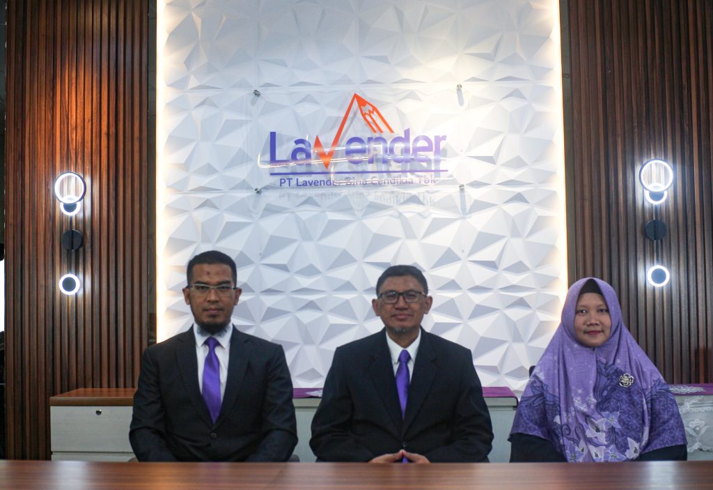 Komisaris PT Lavender Bina Cendikia Tbk